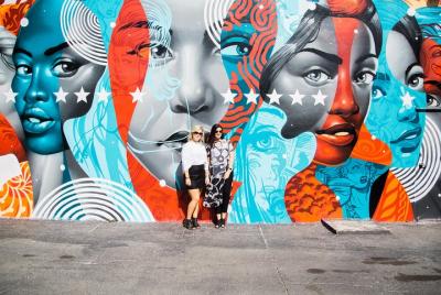 Sesión de fotografía de vacaciones privadas de 120 minutos con un fotógrafo local en Miami