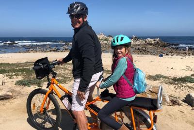 Tour en bicicleta eléctrica de 3 horas a lo largo de 17 millas en auto por la costa de Monterey Tour en bicicleta eléctrica de 3 horas a lo largo de 17 millas en auto por la costa de Monterey