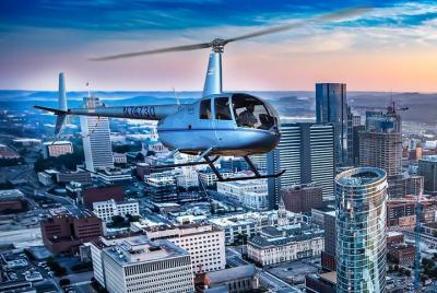Tour en helicóptero por el centro de Nashville y Music City (20 minutos) Tour en helicóptero por el centro de Nashville y Music City (20 minutos)