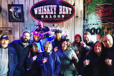 Pub Crawl con todo incluido n. ° 1 de Nashville con licor de luna, cócteles y cerveza artesanal Pub Crawl con todo incluido n. ° 1 de Nashville con licor de luna, cócteles y cerveza artesanal