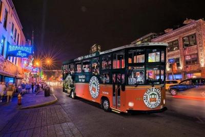Tour nocturno en tranvía por Nashville Tour nocturno en tranvía por Nashville