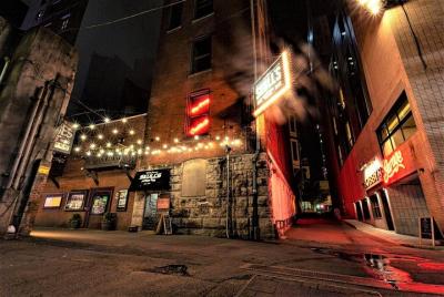 Recorrido nocturno a pie por el fantasma y la historia del centro de Nashville Recorrido nocturno a pie por el fantasma y la historia del centro de Nashville