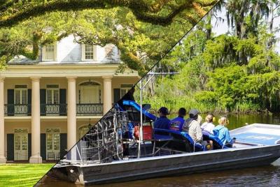 Oak Alley Plantation y Small Airboat Tour de Nueva Orleans
