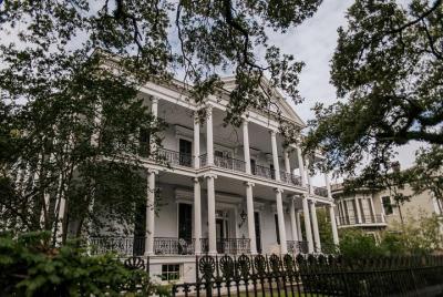 Recorrido por el distrito de los jardines de Nueva Orleans con visita a la mansión y el cementerio de Lafayette