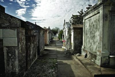 Recorrido a pie por el cementerio de One Hour Saint Louis Number One