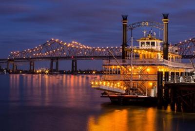 Crucero de jazz reina criolla en paddlewheeler