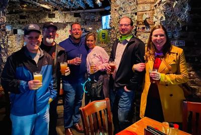 Recorrido a pie embrujado de fantasmas y pubs en Nueva Orleans