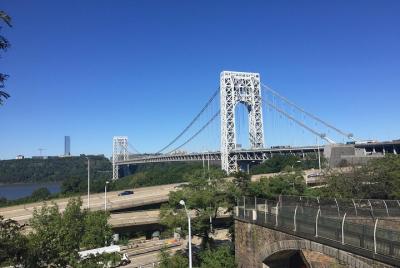 ¡Camina por el puente George Washington y camina por las Palisades y contempla el Hudson!