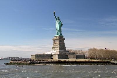 Evite las colas Statue of Liberty Express ABIERTO PARA TOURS