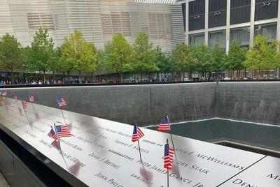 Entrada al monumento conmemorativo del 11-S y recorrido autoguiado por la Zona Cero