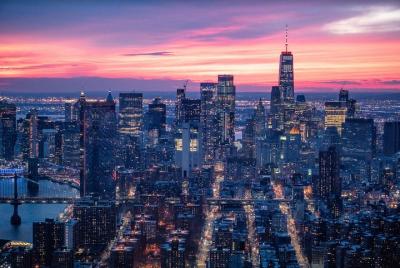 Carta turística privada en helicóptero de Nueva York para parejas con brindis con champán