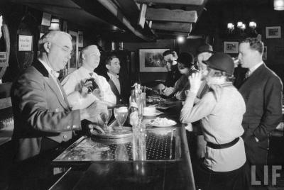 ¡Los tiempos asustan! Ghost Pub Crawl