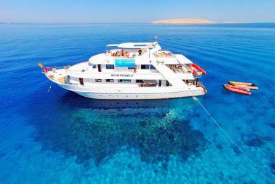 Viaje de snorkel en la isla de Tiran en barco en Sharm El Sheikh