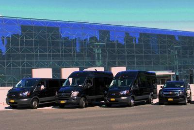 Traslado privado en la ciudad de Nueva York con todo incluido: del puerto donde atracan los cruceros al aeropuerto o a Manhattan