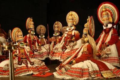 Actuación de danza clásica Kathakali Actuación de danza clásica Kathakali