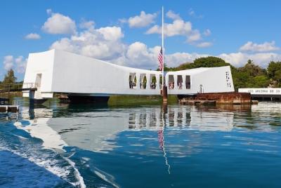 Pearl Harbor y el centro de Honolulu para familias con transporte privado Pearl Harbor y el centro de Honolulu para familias con transporte privado