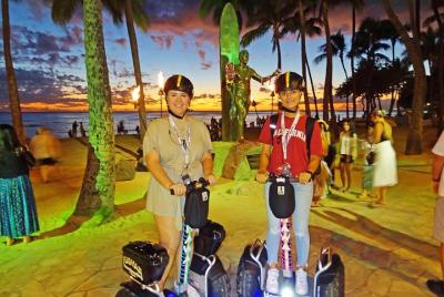 Sunset Glow Signature Hoverboard Tour: Waikiki a Diamond Head Sunset Glow Signature Hoverboard Tour: Waikiki a Diamond Head