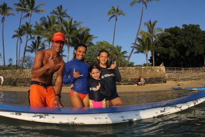 Lección de surf grupal: dos horas de instrucción para principiantes Lección de surf grupal: dos horas de instrucción para principiantes
