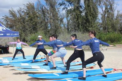 Excursión por la costa de Oahu: para clases de surf o de remo y subida a la tabla privadas o de grupos pequeños Excursión por la costa de Oahu: para clases de surf o de remo y subida a la tabla privadas o de grupos pequeños
