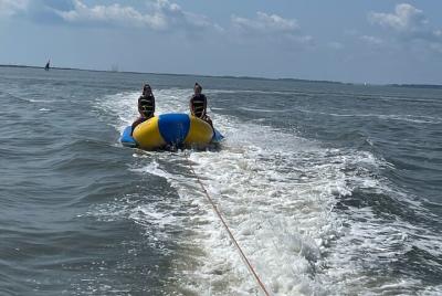 Paseo en bote banana para grupos pequeños en Ocean City Paseo en bote banana para grupos pequeños en Ocean City