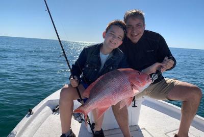 Carta de pesca privada de 4 horas cerca de la costa desde Orange Beach Carta de pesca privada de 4 horas cerca de la costa desde Orange Beach