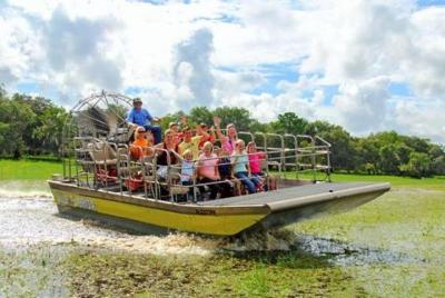 Paseo en hidrodeslizador por Wild Florida con transporte Paseo en hidrodeslizador por Wild Florida con transporte