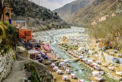 Excursión de día completo al valle de Ourika y Setti Fatma desde Marrakech
