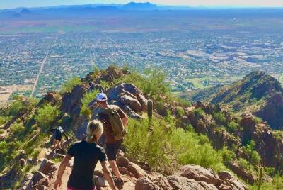 Aventura épica de senderismo guiado por la montaña Camelback en Phoenix, Arizona