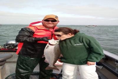 Guía de pesca de día completo en Portland Guía de pesca de día completo en Portland