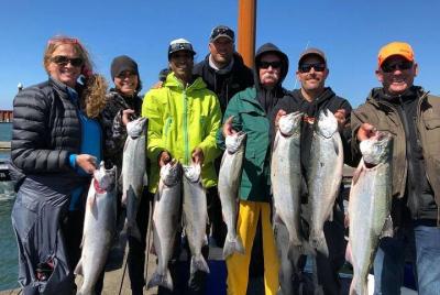 Excursión de pesca guiada de día completo para grupos pequeños en Oregón Excursión de pesca guiada de día completo para grupos pequeños en Oregón