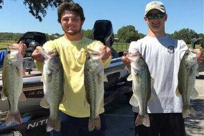 Viaje de pesca guiado en el lago Canyon