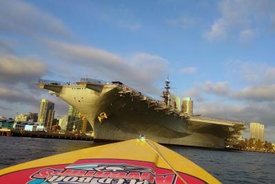 Exclusivo: San Diego Harbor Speed Boat, Scooter eléctrico y USS Midway Tour Exclusivo: San Diego Harbor Speed Boat, Scooter eléctrico y USS Midway Tour