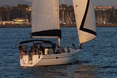 Aventuras en velero privado con la navegación perdida Aventuras en velero privado con la navegación perdida