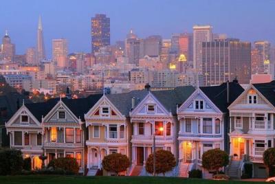 Recorrido por la ciudad de San Francisco: recorrido a pie cuesta abajo de 35 atracciones con el puente Golden Gate