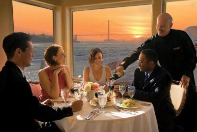 Crucero con cena y baile en San Francisco