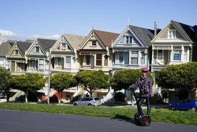 Señoras pintadas y la adición occidental