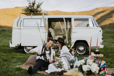 Ceremonia de boda y recorrido fotográfico por San Francisco en el autobús VW Ceremonia de boda y recorrido fotográfico por San Francisco en el autobús VW