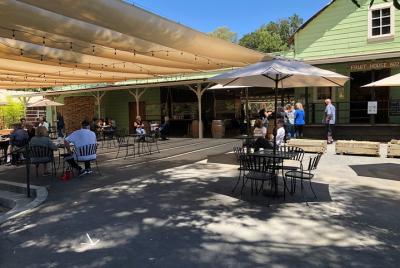 ¡Disfruta del vino donde se cultivan las uvas!