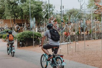 Tour de aventura en bicicleta eléctrica para grupos pequeños a través de la escondida Santa Fe