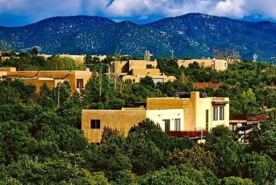 Experiencias Lonely Planet: recorrido privado a pie por Santa Fe