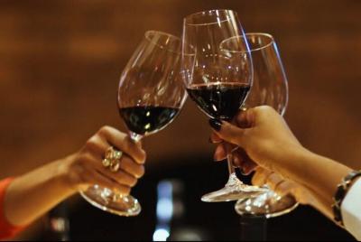 Tour de 5 horas de cata de vinos y maridaje en la playa de la costa de Malibú