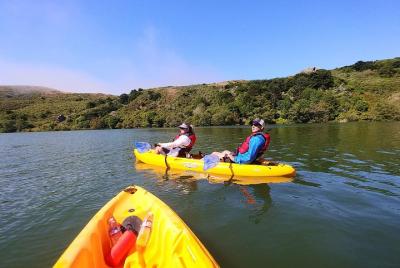 Tour guiado en kayak por la costa de Jenner Tour guiado en kayak por la costa de Jenner