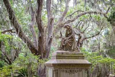 Visita a la plantación de Wormsloe y al cementerio Bonaventure desde Savannah