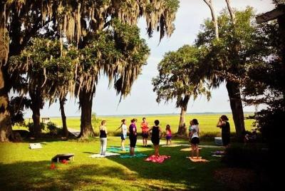 Yoga en Forsyth Park
