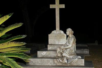 Savannah's Bonaventure Cemetery After Hours Tour en grupo