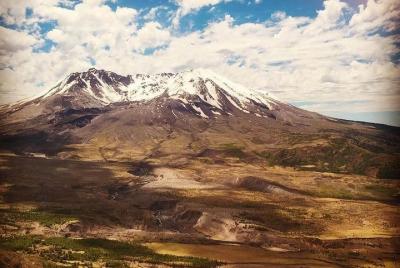 Tour de día completo para grupos pequeños al volcán del Monte St Helens desde Seattle