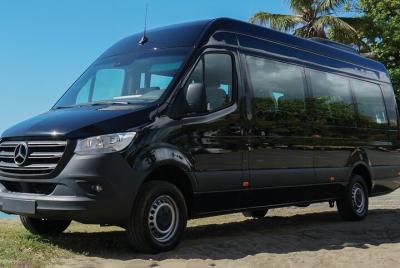 Traslado privado de Seattle o puerto de cruceros al aeropuerto de Seattle SEA en minibús o SUV