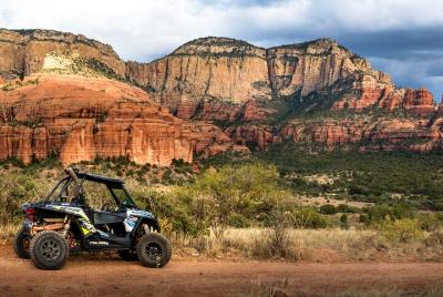 Alquiler de 2 plazas Polaris RZR Full Day