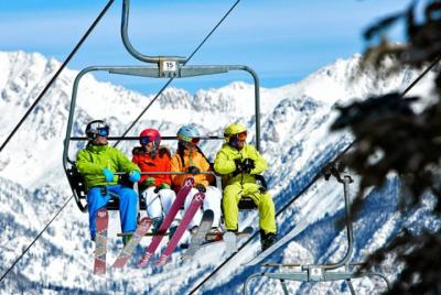 Alquiler de esquí premium Telluride Black Tie Skis con entrega in Alquiler de esquí premium Telluride Black Tie Skis con entrega in