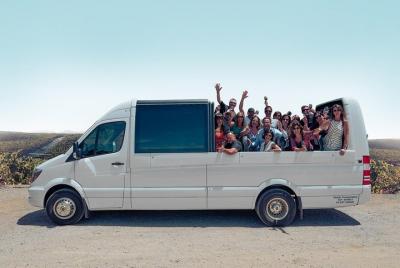 Tour privado del vino de Temecula en Mercedes Convertible para hasta 18 invitados Tour privado del vino de Temecula en Mercedes Convertible para hasta 18 invitados